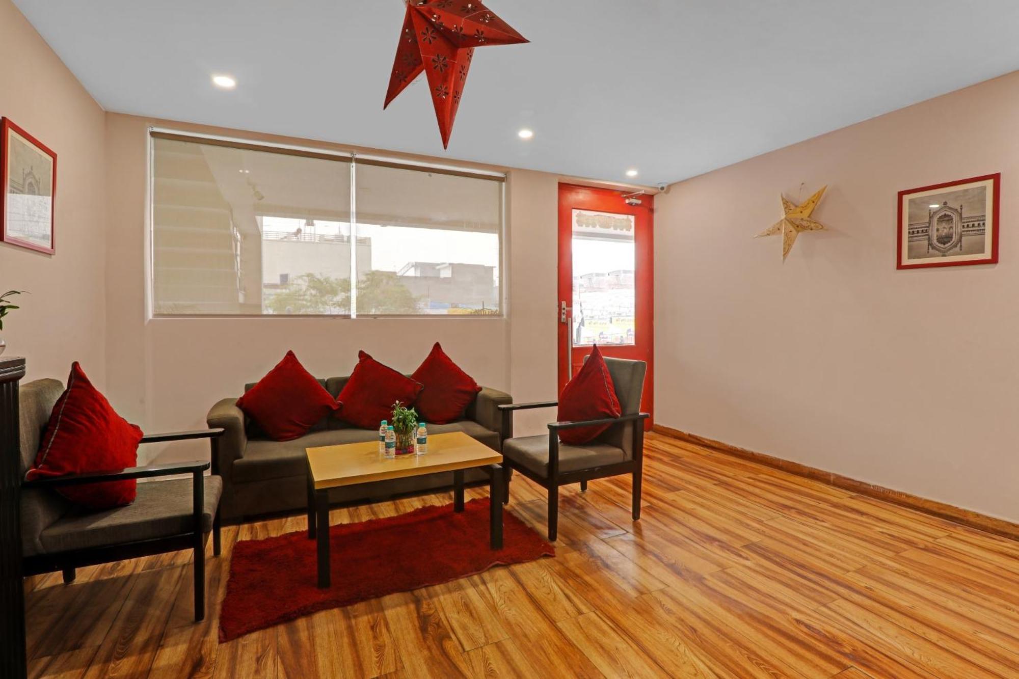 Townhouse The Shubham Hotel Bijnaur Bagian luar foto