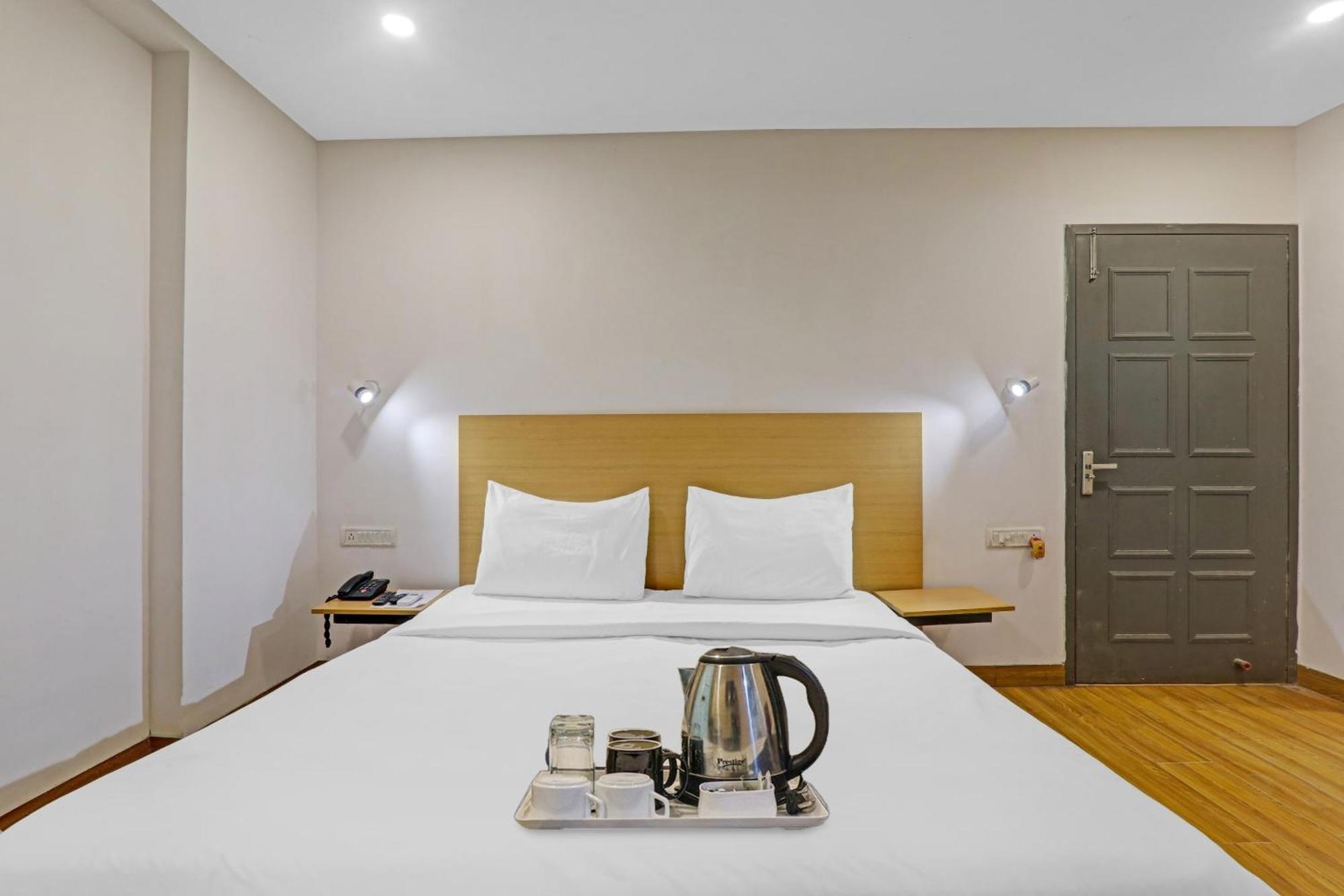 Townhouse The Shubham Hotel Bijnaur Bagian luar foto