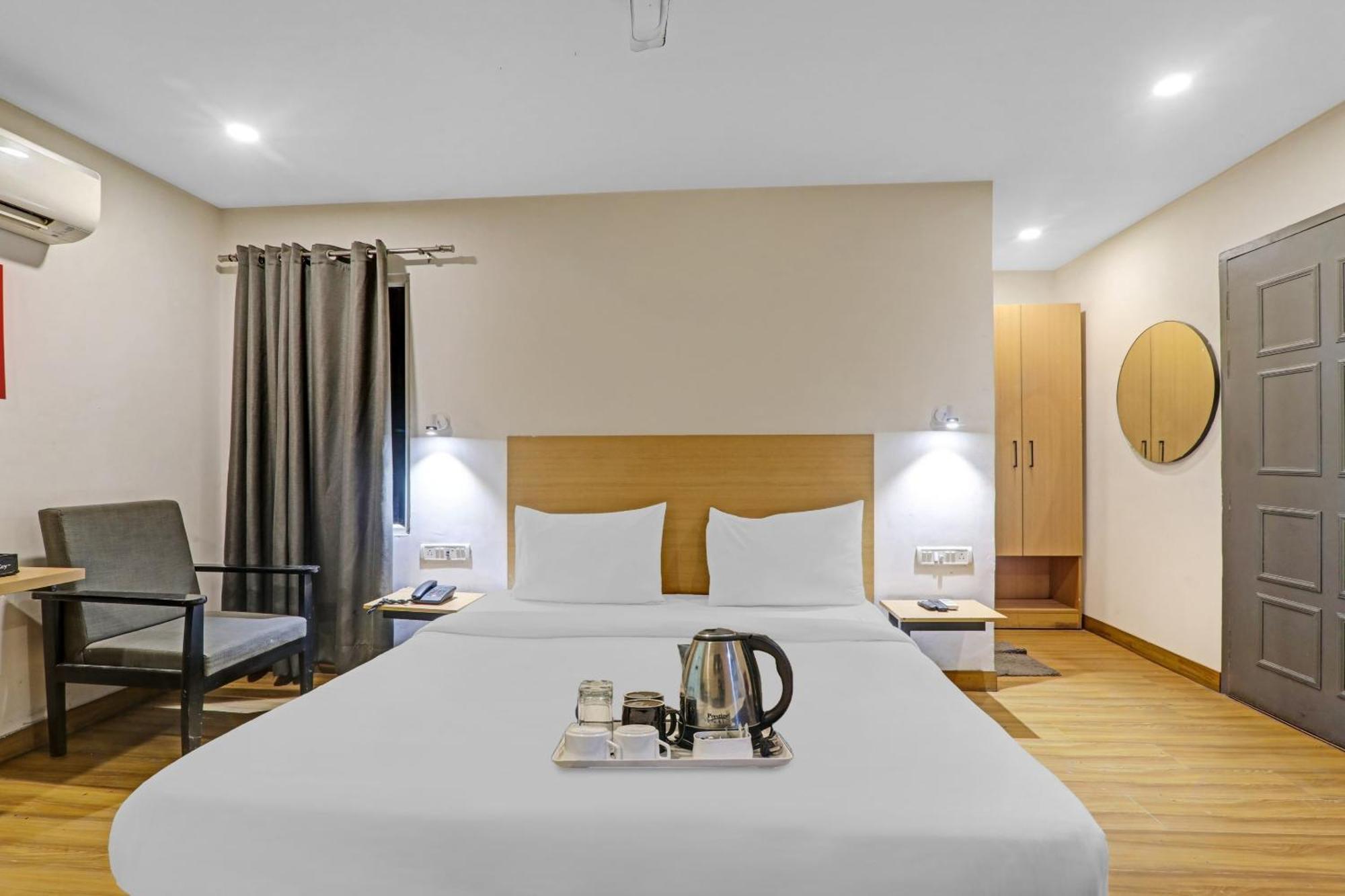 Townhouse The Shubham Hotel Bijnaur Bagian luar foto